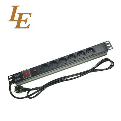 アルミニウム素材 電源分配ユニット 電源タップ 19インチ 8口 PDU