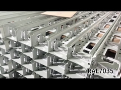 18Uラックマウントキャビネットシステム 粉末で覆われた表面