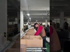 黒 27u ネットワークラック 800*800 800*1000 床に立っている